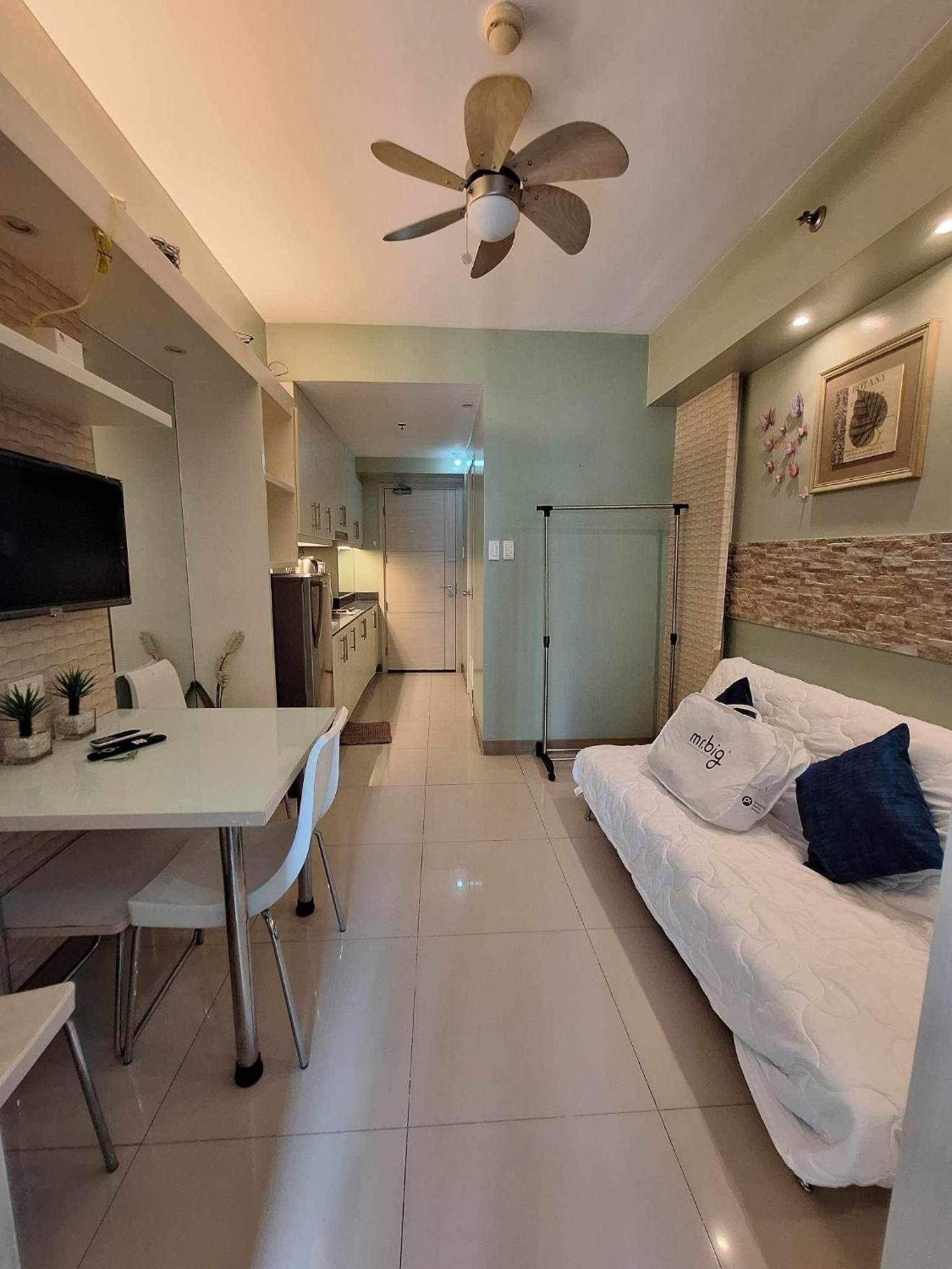 Sea Residences Moa-Eric Apartments Manila Bagian luar foto