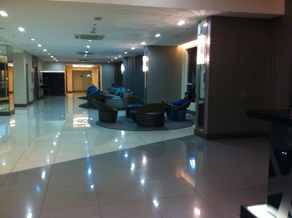 Sea Residences Moa-Eric Apartments Manila Bagian luar foto